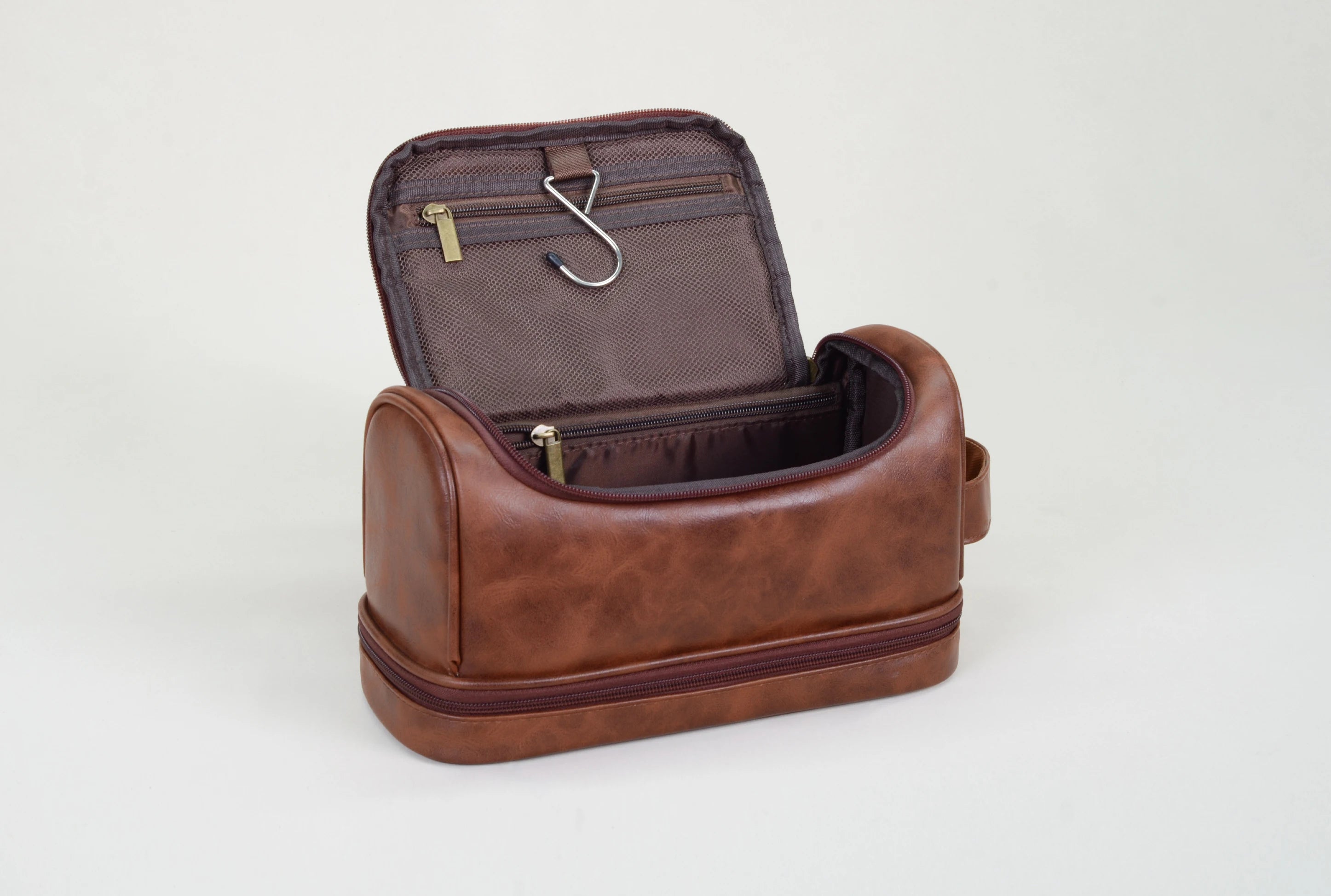 VASQ Leather Toiletry Bag